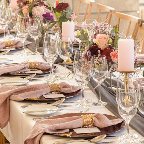 Gedeckter Tisch Gasthof Kloster Holzen.