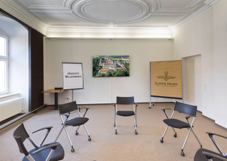 Seminarraum für 14-28 Personen