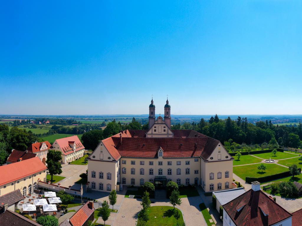 Luftaufnahme von Kloster Holzen