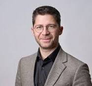 Dr. Michael Schackert 